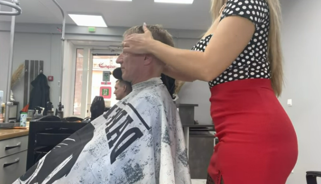 pamellachka - Beautiful Barber Lady - Hair Massage