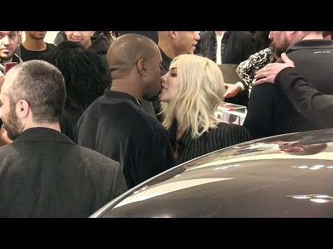 EXCLUSIVE - Kim Kardashian and Kanye West KISS at Colette Store in Paris