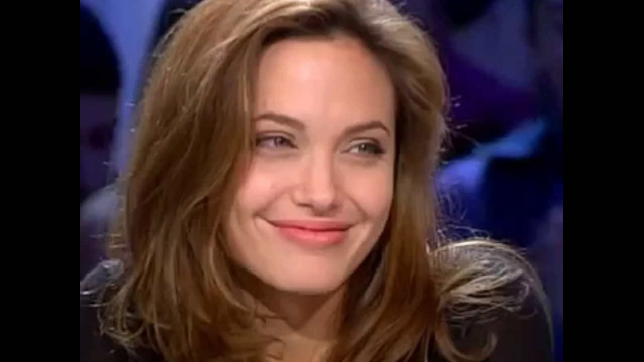 Angelina Jolie Hot Kissing Scene From Original Sin Assista Vídeo