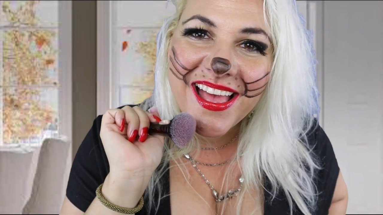 ASMR Mommy does your face for Halloween