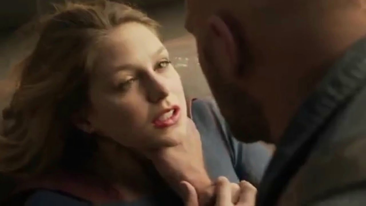 Hot Beautiful Actress Melissa Benoist is getting Strangled and Choked❤