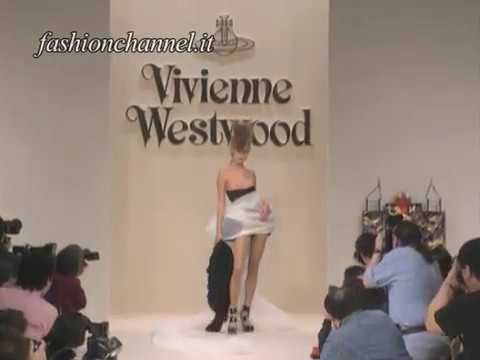 'KATE MOSS' YOUNG ..HOT STUFF!!....FOR VIVIENNE WESTWOOD 1994 BY FASHİONCHANNEL