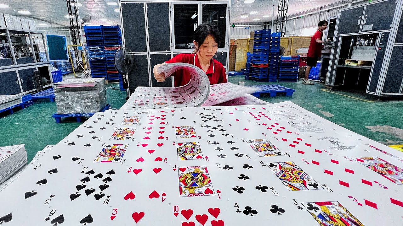 FROM FACTORY TO TABLE: INSİDE THE PRODUCTİON PROCESS OF POKER CARDS