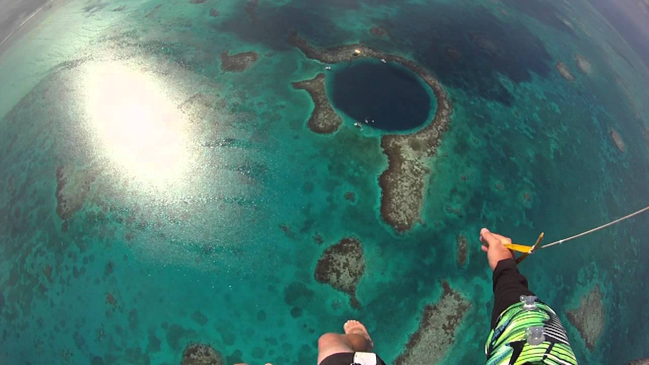 SKYDİVİNG İNTO THE BLUE HOLE, BELİZE