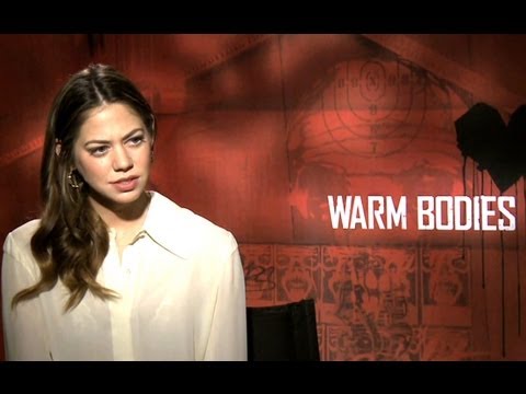 Analeigh Tipton Interview - Warm Bodies (HD)