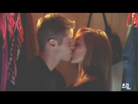 Benjamin McKenzie and Autumn Reeser - I want you to need me ( The O.C )