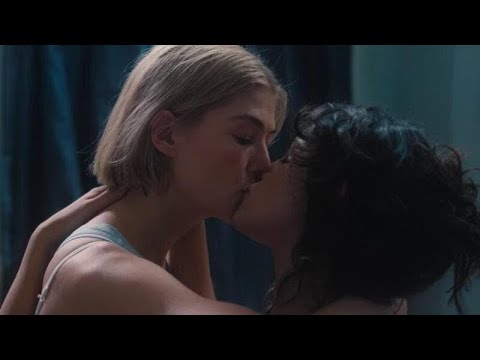 Marla And Fran | I Care A Lot | Kiss Scene | Rosamund Pike, Eiza González