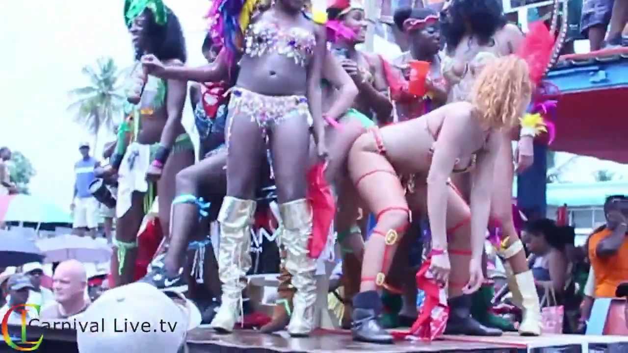 Rihanna dances sexy @ Kadoomant Day Parade in Barbados