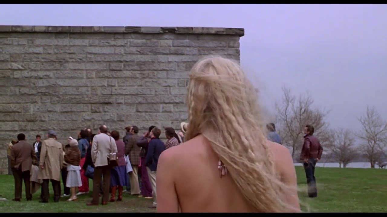 splash-1984-nude-madison-gets-arrested-at-statue-of-liberty