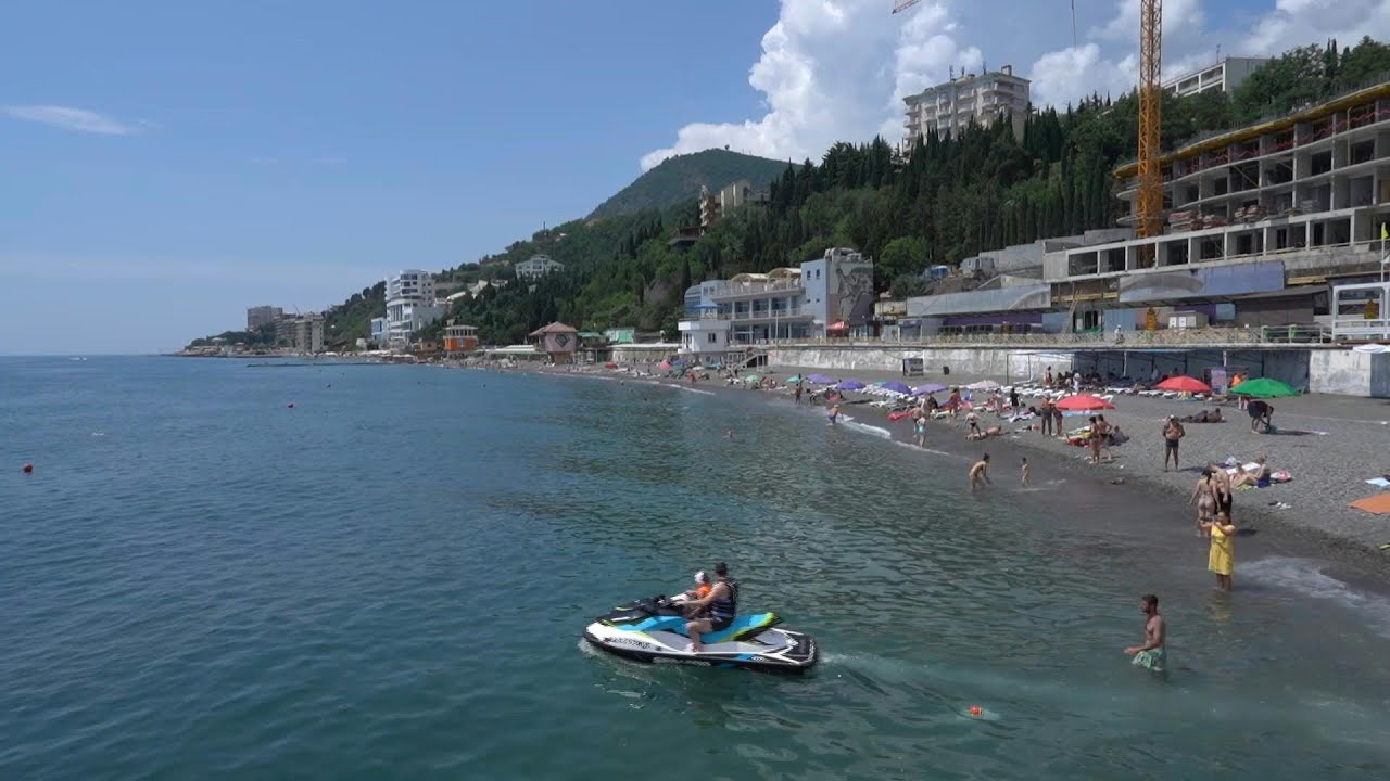 Crimeans worry over second summer with few tourists | AFP
