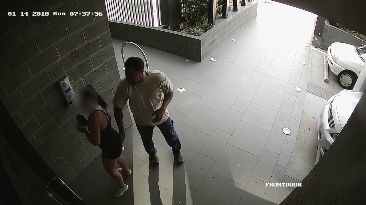 WOMAN GROPED BY MAN WHİLE ENTERİNG APARTMENT BUİLDİNG