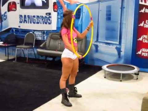 remy-lacroix-and-her-hula-hoop