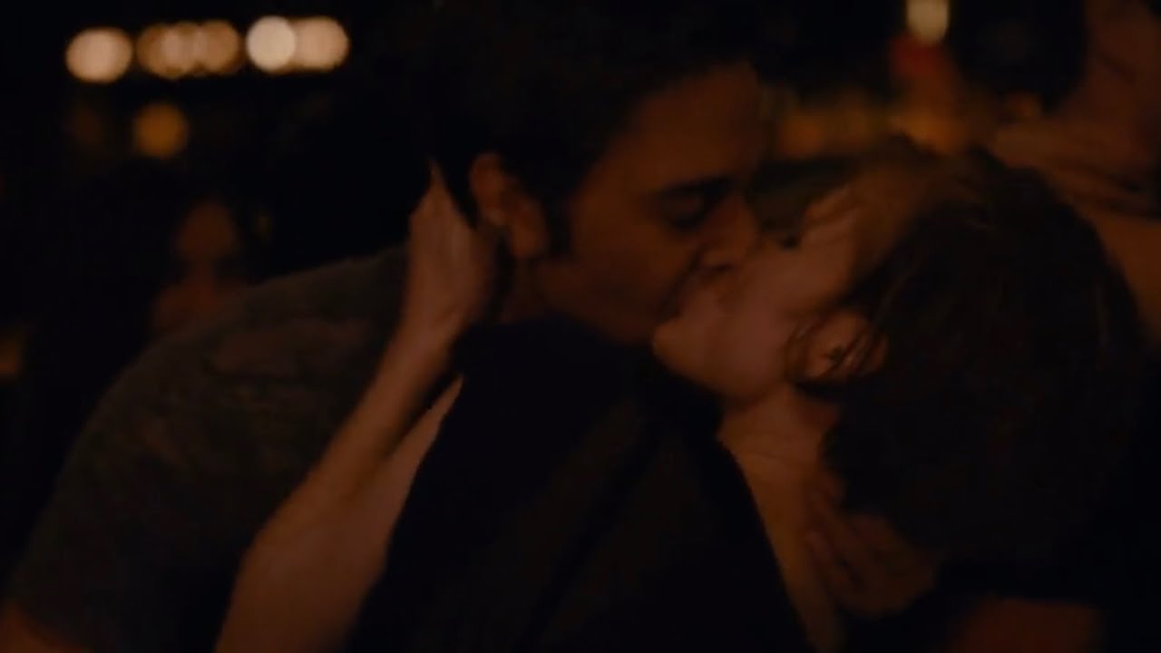 kiss scene