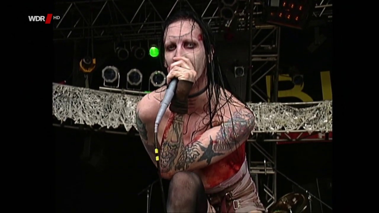 marilyn-manson-the-beautiful-people-bizarre-festival-1997