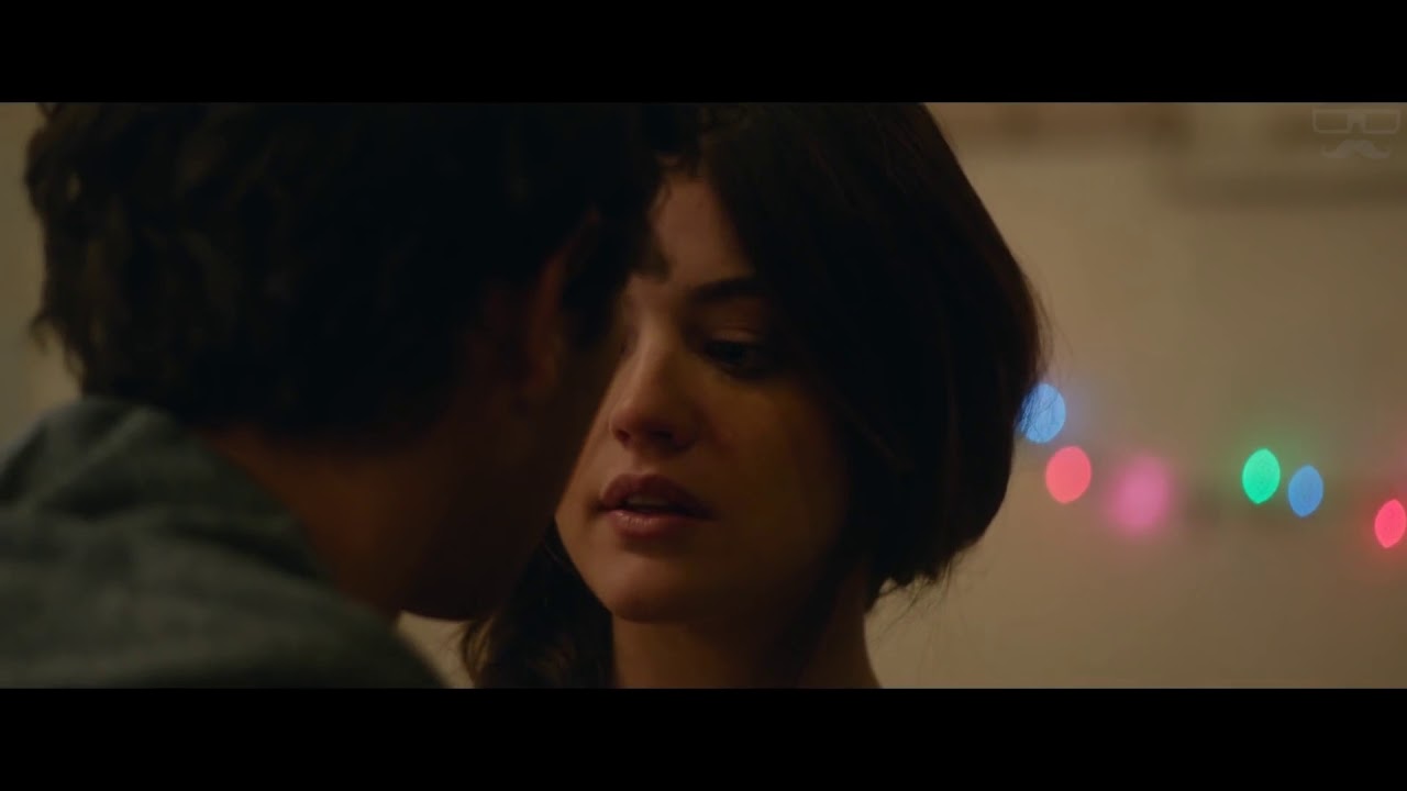 Dude / Kiss Scene / Alex Wolff and Lucy Hale