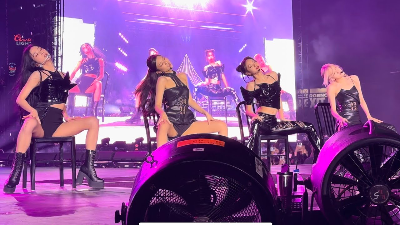 BLACKPINK   PRETTY SAVAGE   SF  st Row Fancam