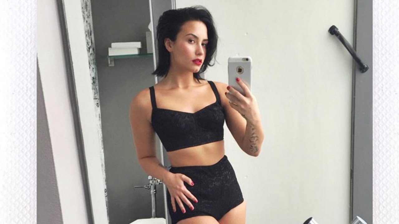 Demi Lovato Strips Down In Sexy Unretouched Underwear Pic