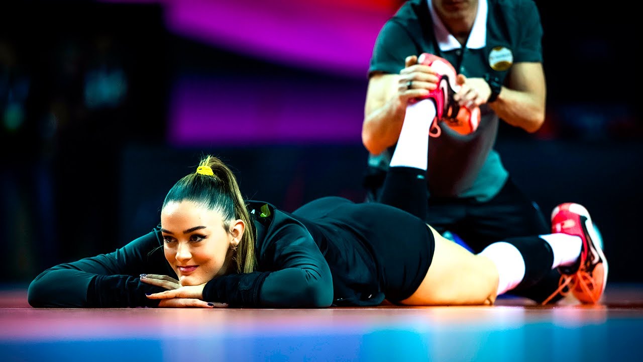 Beautiful Zehra Güneş | Unforgettable Moments | Women's Club World Championship 2021-22 |  VakifBank