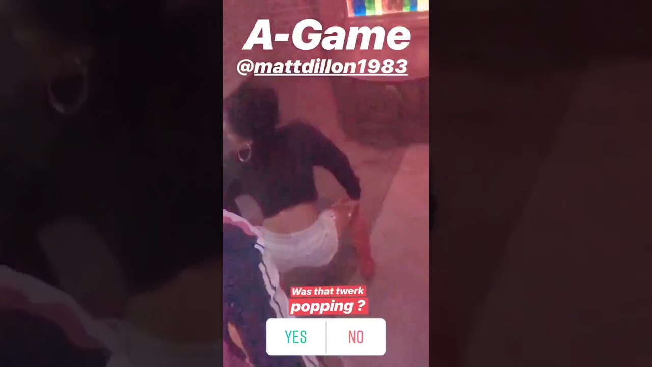 Cameron ( Ariane Andrew)  twerking at club