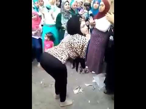 Sexy Hijabi Dance