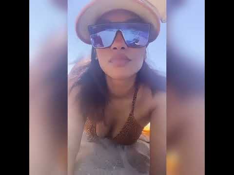CANDİCE PATTON RELAXES ON THE BEACH #133