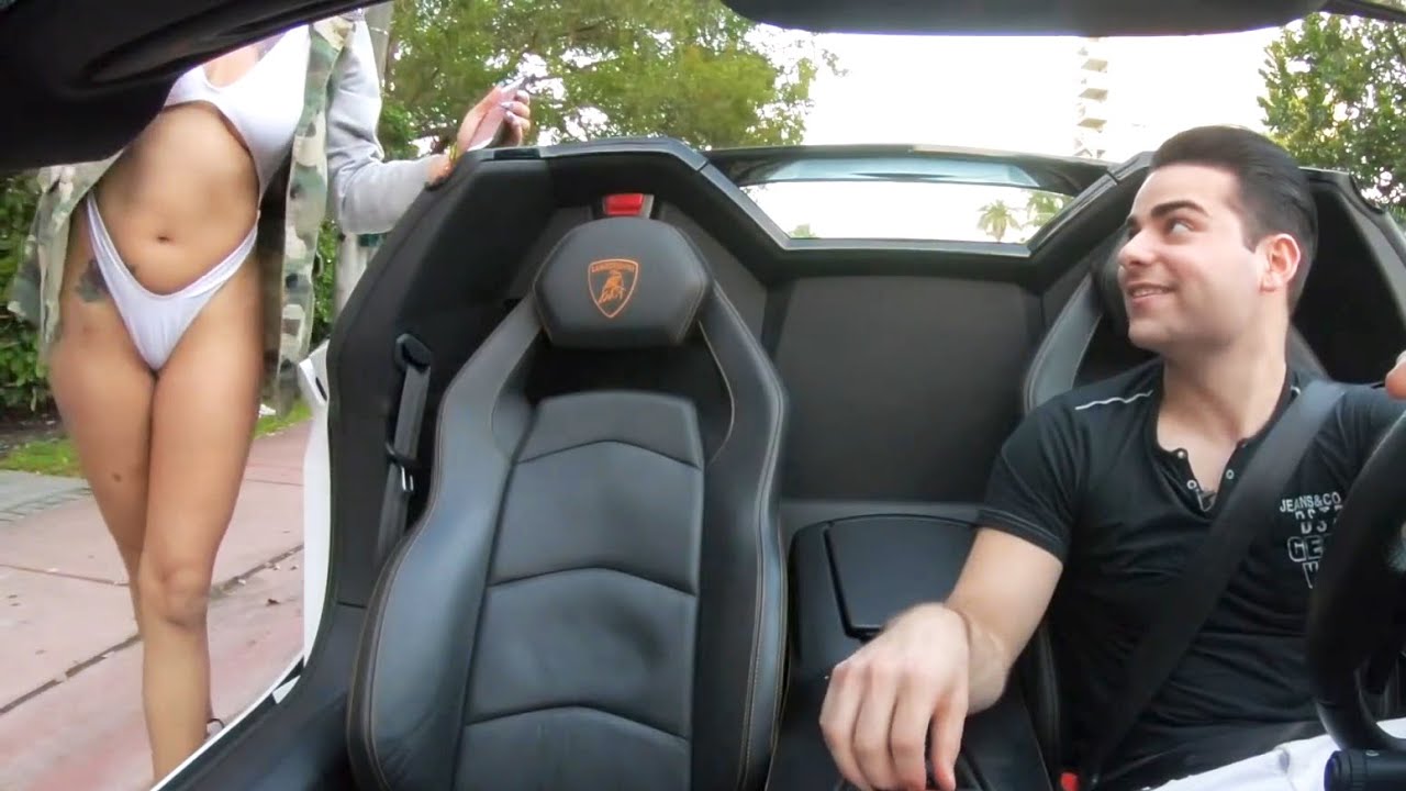 PİCKİNG UP UBER RİDERS WİTH A SUPERCAR PRANK!