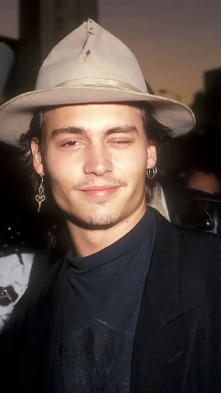 Johnny Depp hot