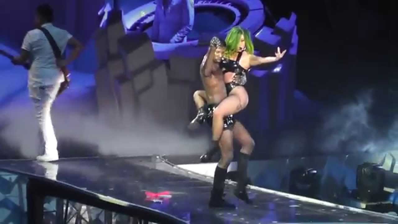 Lady Gaga - Alejandro Live in Amsterdam Ziggo Dome 24.09.2014 - Artrave The Artpop Tour HD Concert