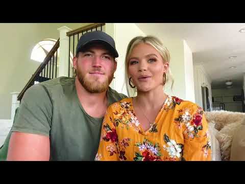 How we announced our pregnancy to loved ones! Witney Carson