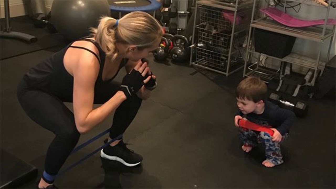Carrie Underwood Posts New Workout Pic — Did She Just Reveal Her Post Surgery Face