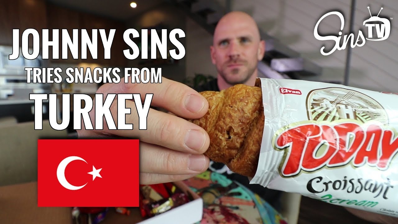 Johnny Sins Türkiye'den aperatif tadıyor 