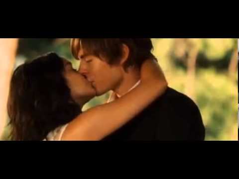 Zac Efron and Vanessa Hudgens - HOT Kiss