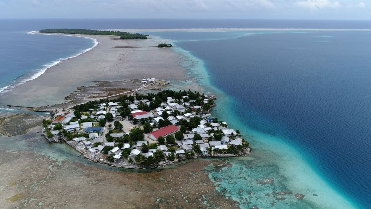 Scenes of Fakaofo atoll, Tokelau