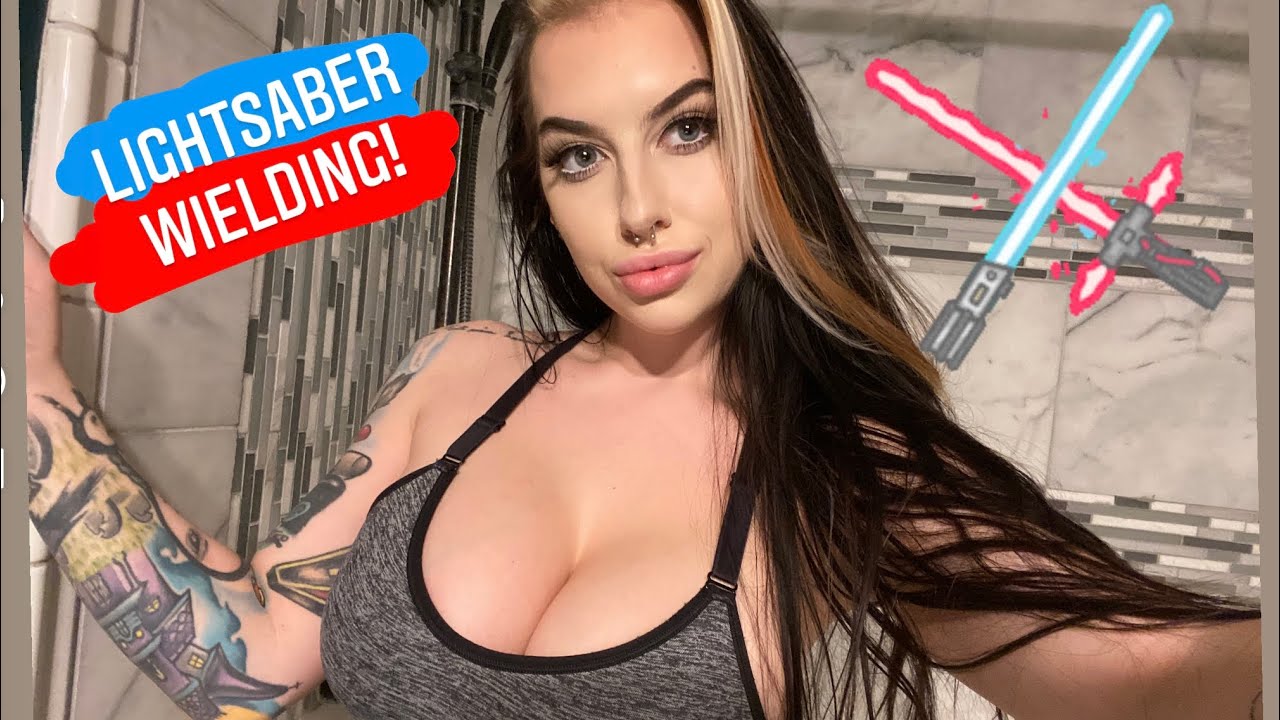LEARN TO WIELD A LIGHTSABER W/ ME! | CUBBİ THOMPSON