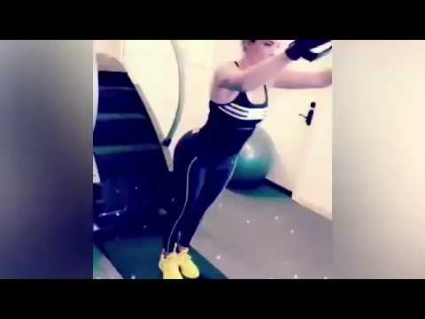 Khloe Kardashian Hot While Workout