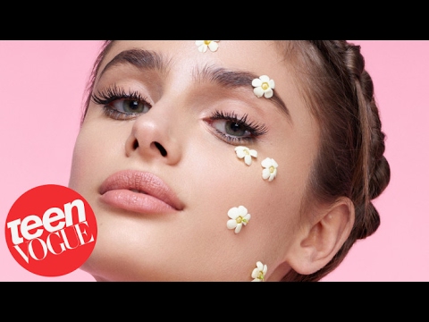 TAYLOR MARİE HİLL TELLS US ABOUT HER FİRST KİSS | TEEN VOGUE