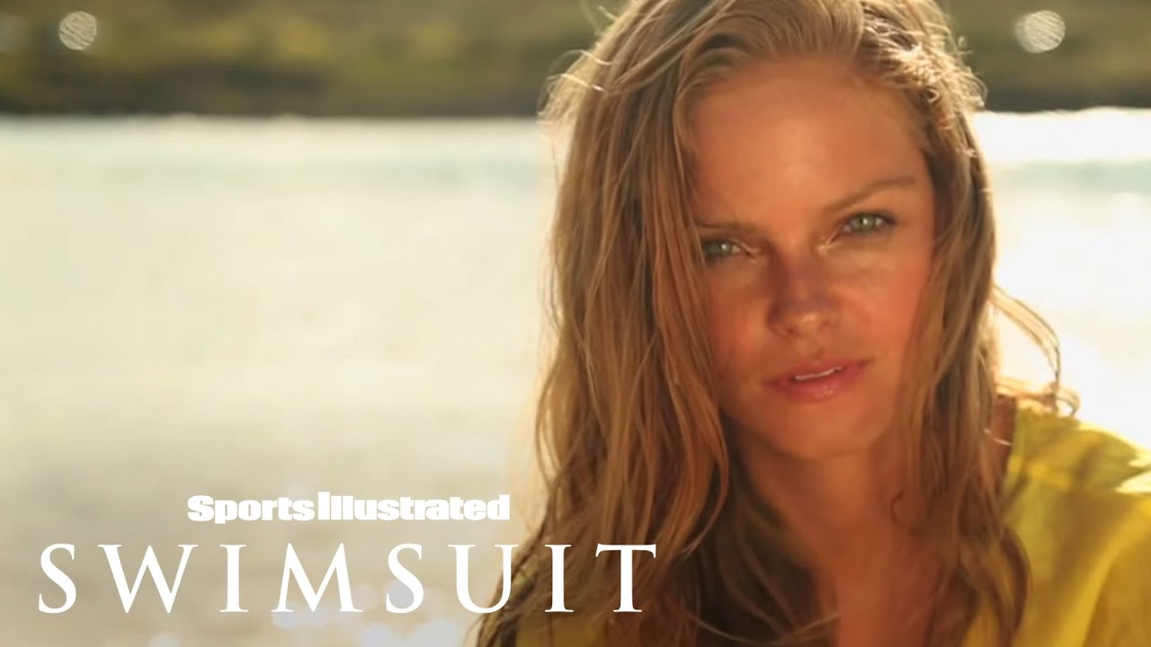 Jessica Perez Shows Off A Good View | Intimates | Sports Illustrated Swimsuit