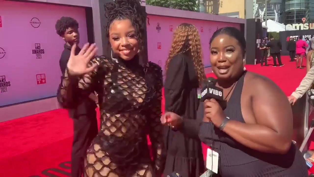 CHLOE BAİLEY 2021 BET AWARDS RED CARPET İNTERVİEW (SHE'S COMİNG!)