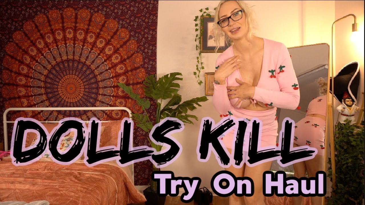 Dolls Kill Pt1 Try On Haul| Underboob, Sets, Crop tops, Mini Skirts, Sleep wear and MORE!