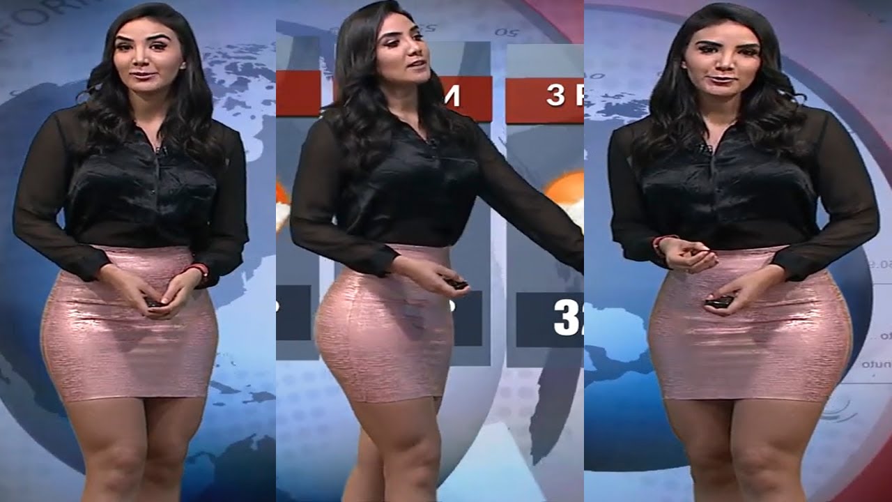  Hermosa Alejandra Delgadillo  en mini falda rosa sexy ajustada | Chica del clima 2020