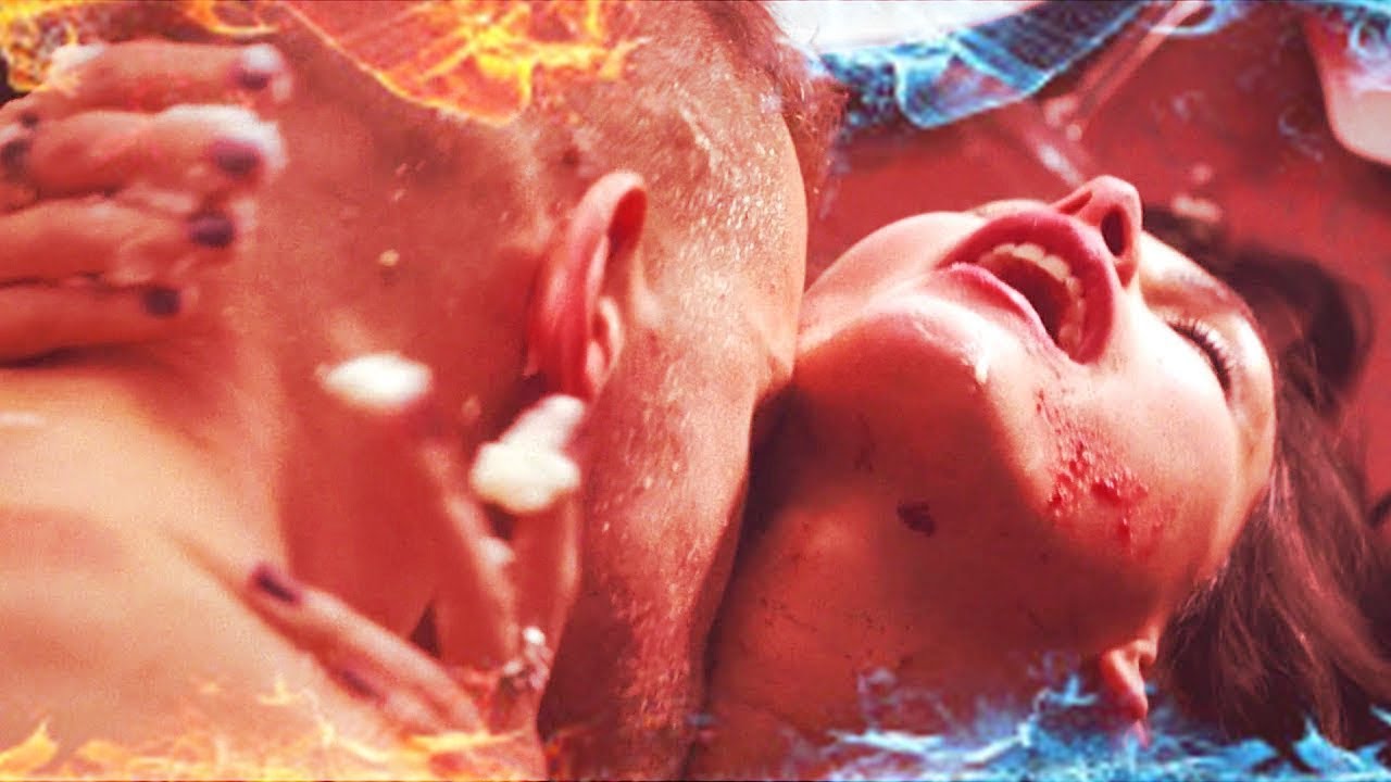 Deadpool All Hot Kissing Scenes | Morena Baccarin | Ryan Reynolds !!!
