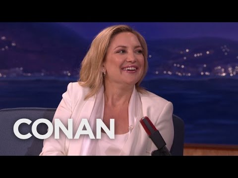 KATE HUDSON LOVES TO BE NAKED  - CONAN ON TBS