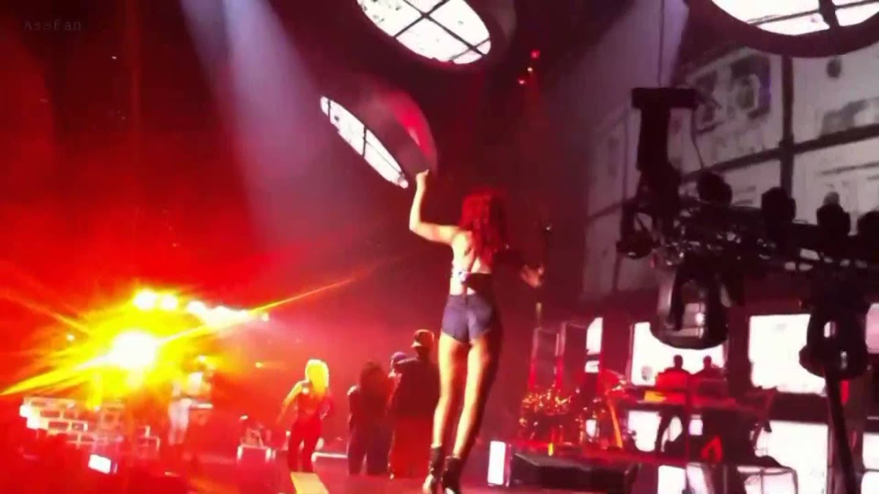 Rihanna Ass   LOUD Tour Compilation 8