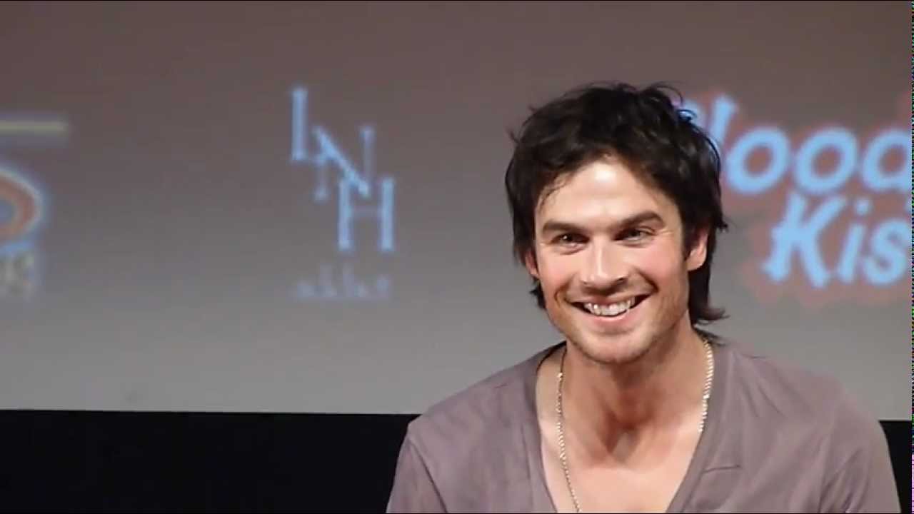 IAN SOMERHALDER SİNGİNG 'IF YOU'RE SEXY AND YOU KNOW İT, CLAP YOUR HANDS !'.