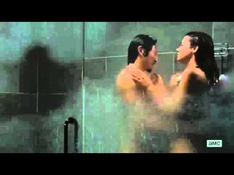 The Walking Dead 6x15 - Glenn  Maggie In The Shower Together
