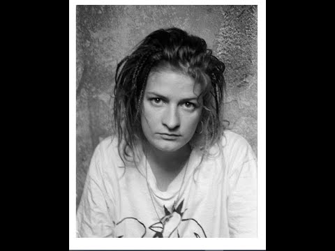 mia zapata