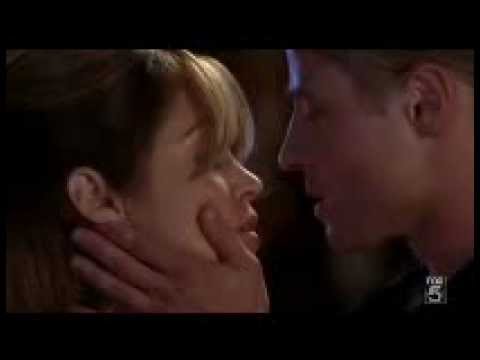 BENJAMİN MCKENZİE AND AUTUMN REESER - UNCHAİNED MELODY ( THE O.C )