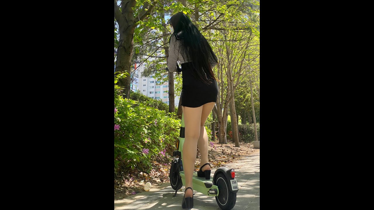 [4K세로룩북]  창원 가로수길 직장인 오피스룩|  뒤태 | 살색스타킹 ストッキング stocking office look   | miniskirt daily look vlog