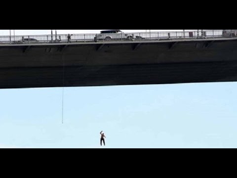 Video Çekmek İçin Köprüden Atlayan Çılgın Youtuber!