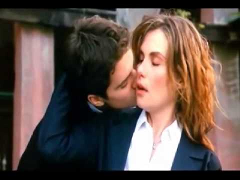 kiss scene